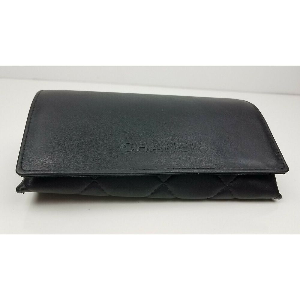 Chanel sunglasses quilted case & cleaning cloth - Picture 5 of 11